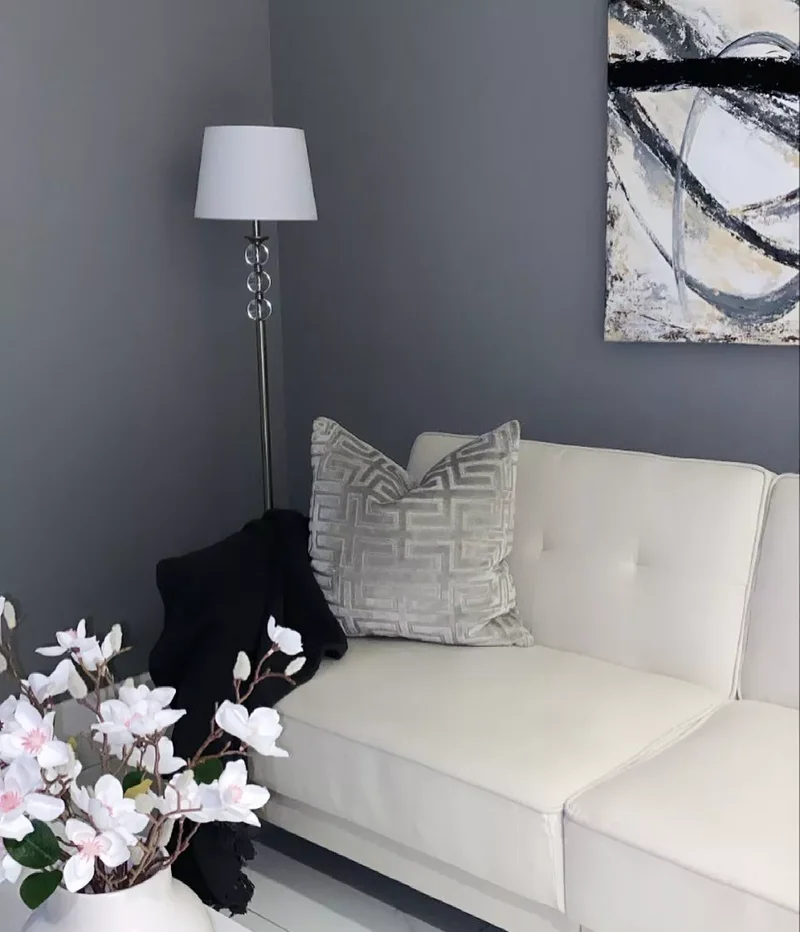 42 Beautiful Gray Living Room Ideas for Peaceful Spaces 25 Gray Velvet Throw Pillows