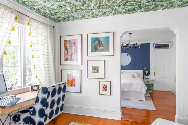 45 Home Office Decor Tips to Enhance Productivity & Style 4 Hang Color Photography