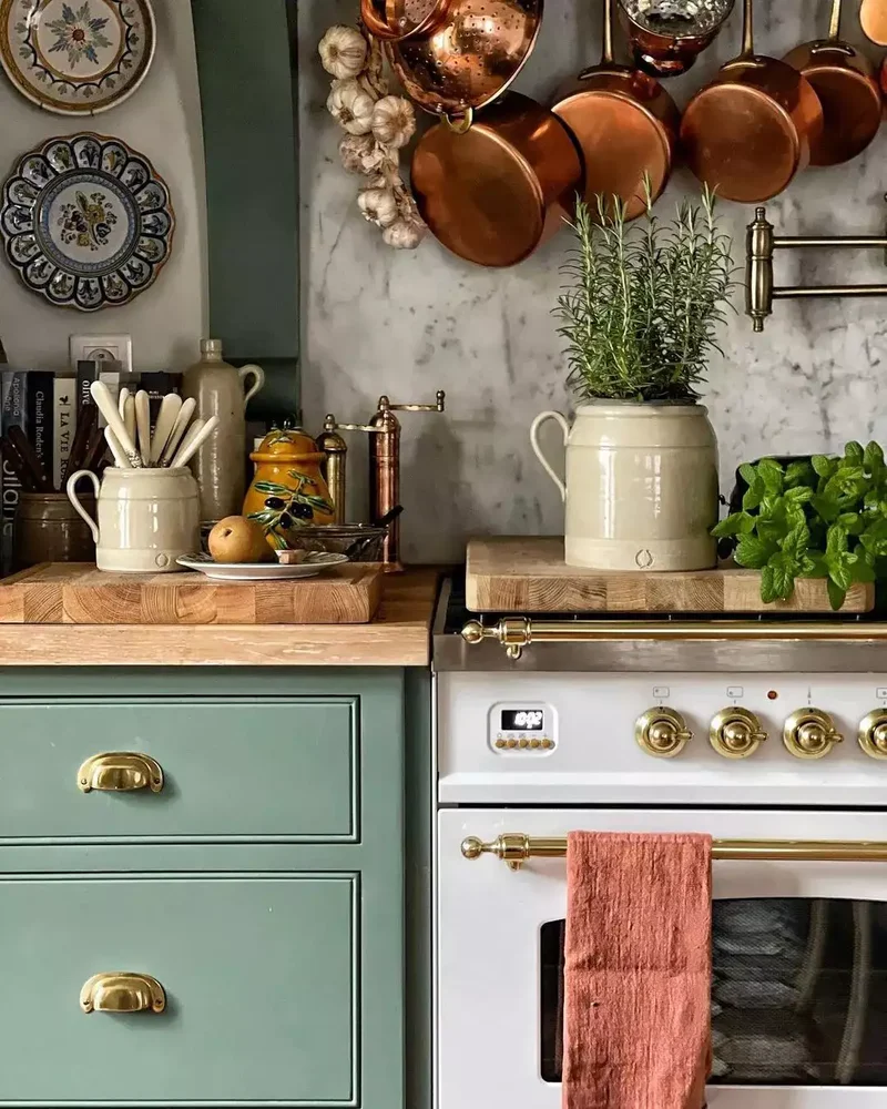 32 Country Kitchen Designs for a Cozy Cooking Retreat 20 Hanging Pots