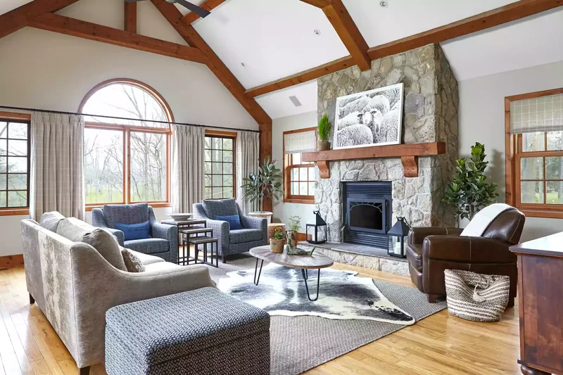 30 Stunning Vaulted Ceiling Designs That Create Drama 27 Highlight With Wood Beams