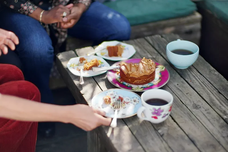 20 Creative Housewarming Party Ideas to Celebrate Your Home 4 Host a Charming Tea Party