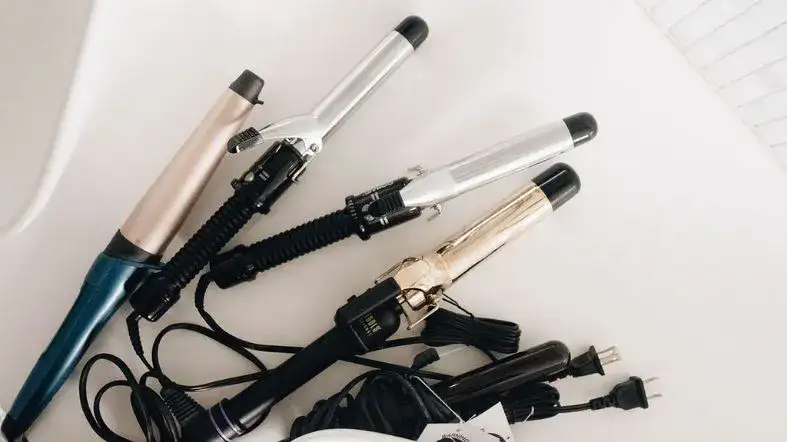 How To Choose The Best Size Curling Iron For Short Hair