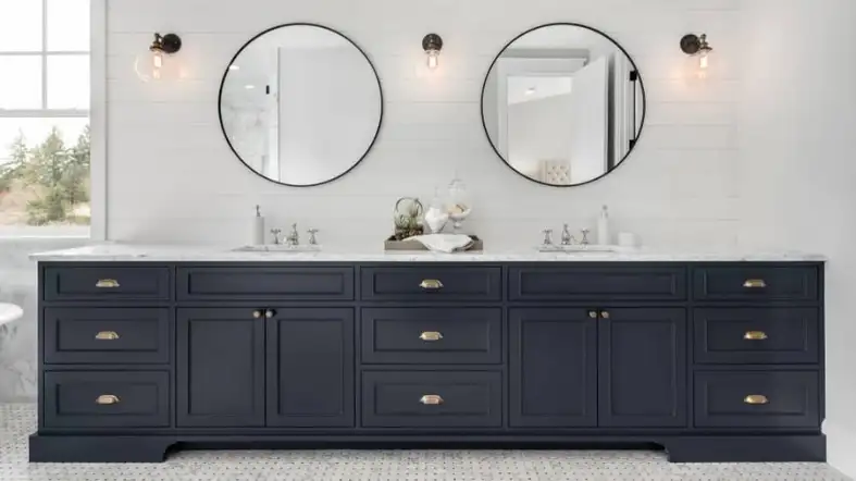 How to Balance Lighting with Different Vanity Sizes