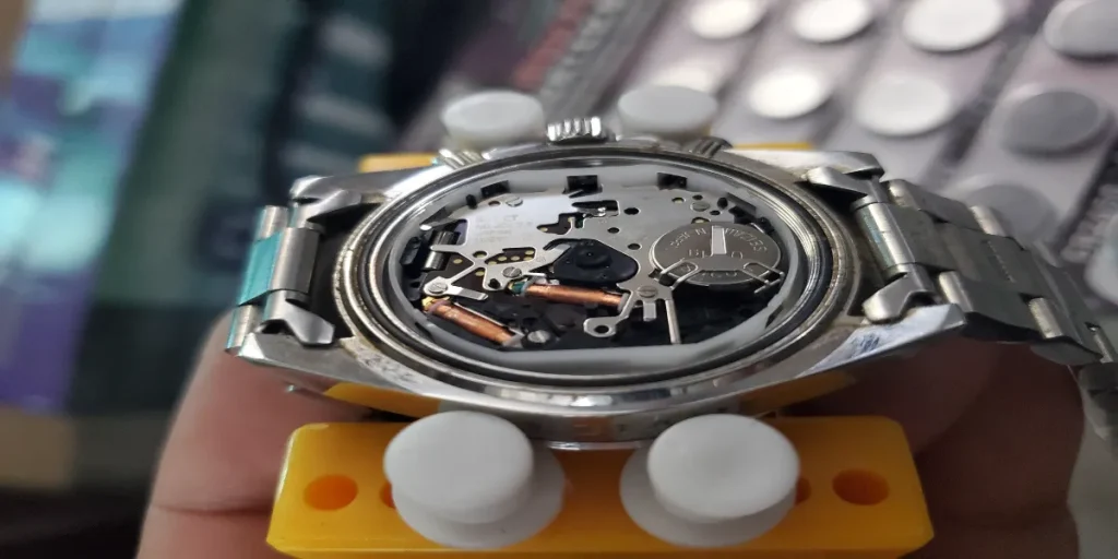 What Size Battery For Invicta Watch?