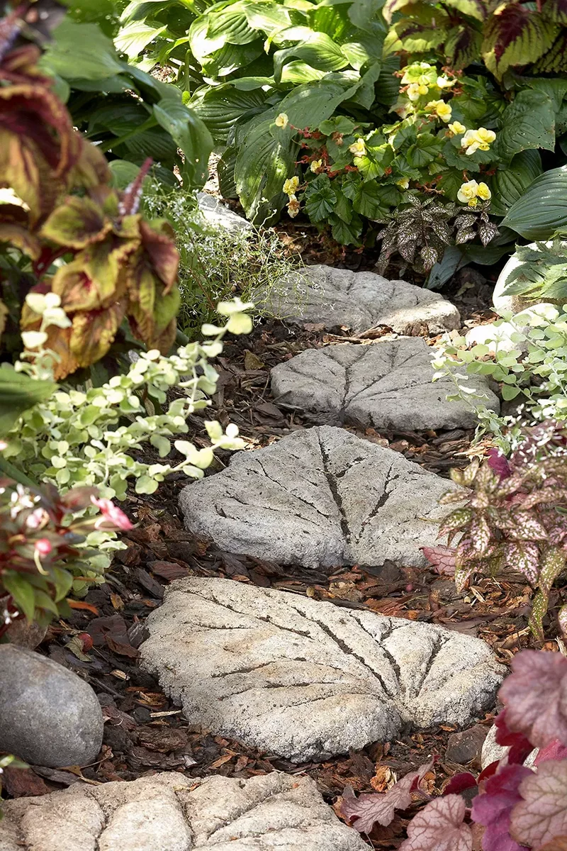 40 Budget-Friendly Backyard Ideas for Any Outdoor Space 37 Incorporate DIY Backyard Accents