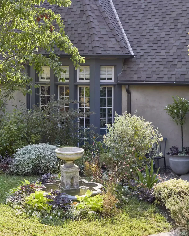 57 Stunning Garden Decor Ideas to Transform Your Outdoor Space 7 Install a Classic Fountain