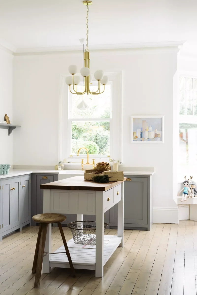 33 Compact Kitchen Island Ideas to Maximize Small Spaces 3 Keep It Classic