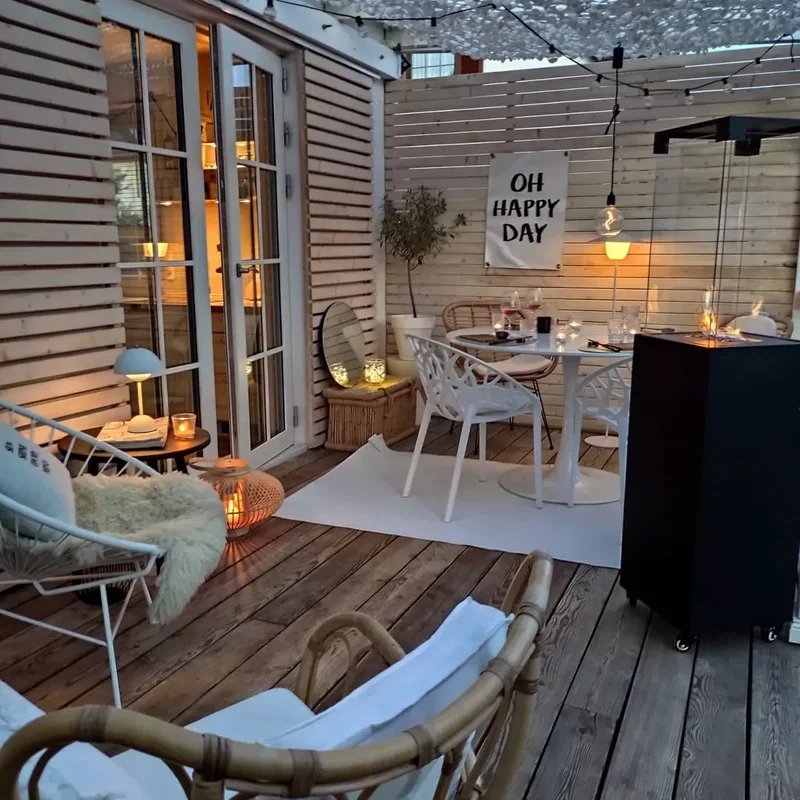 30 Creative Fence Decorating Ideas to Transform Your Yard 24 Keep It Neutral