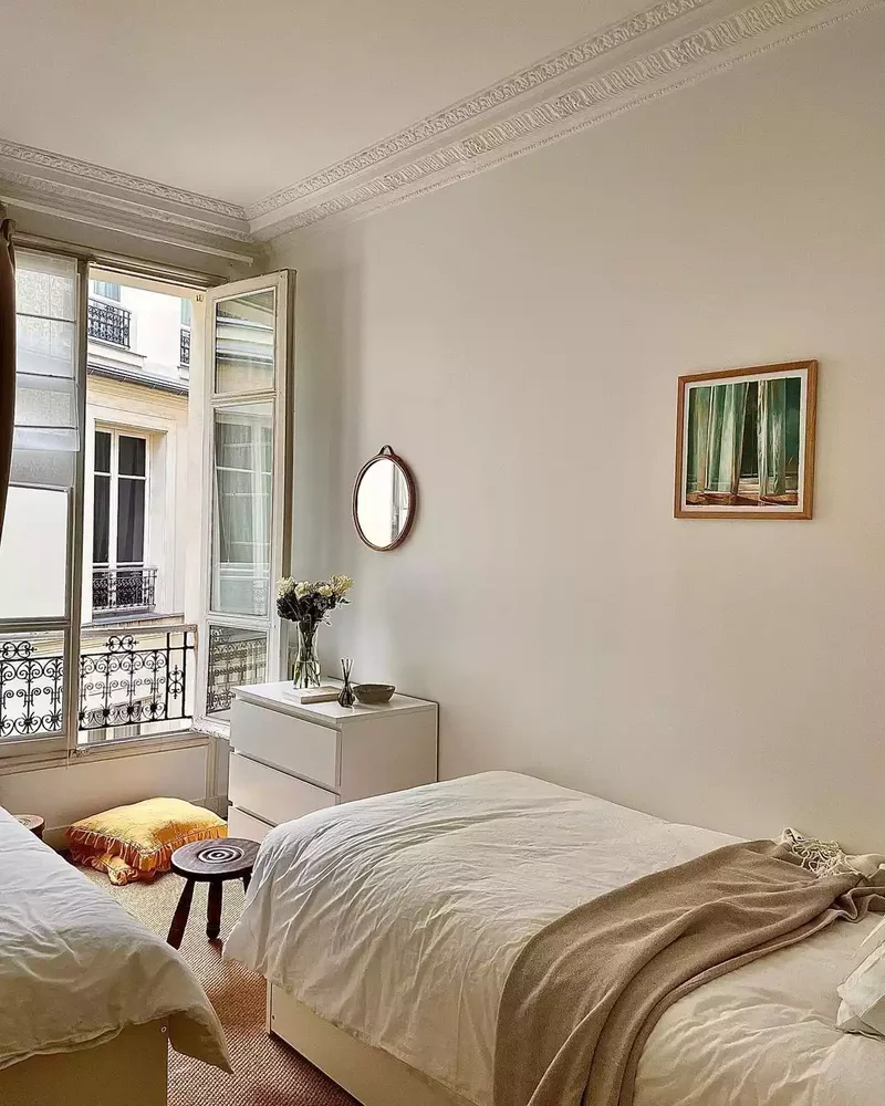 35 Apartment Bedroom Ideas to Add Personality and Warmth 2 Keep Your Walls Bare