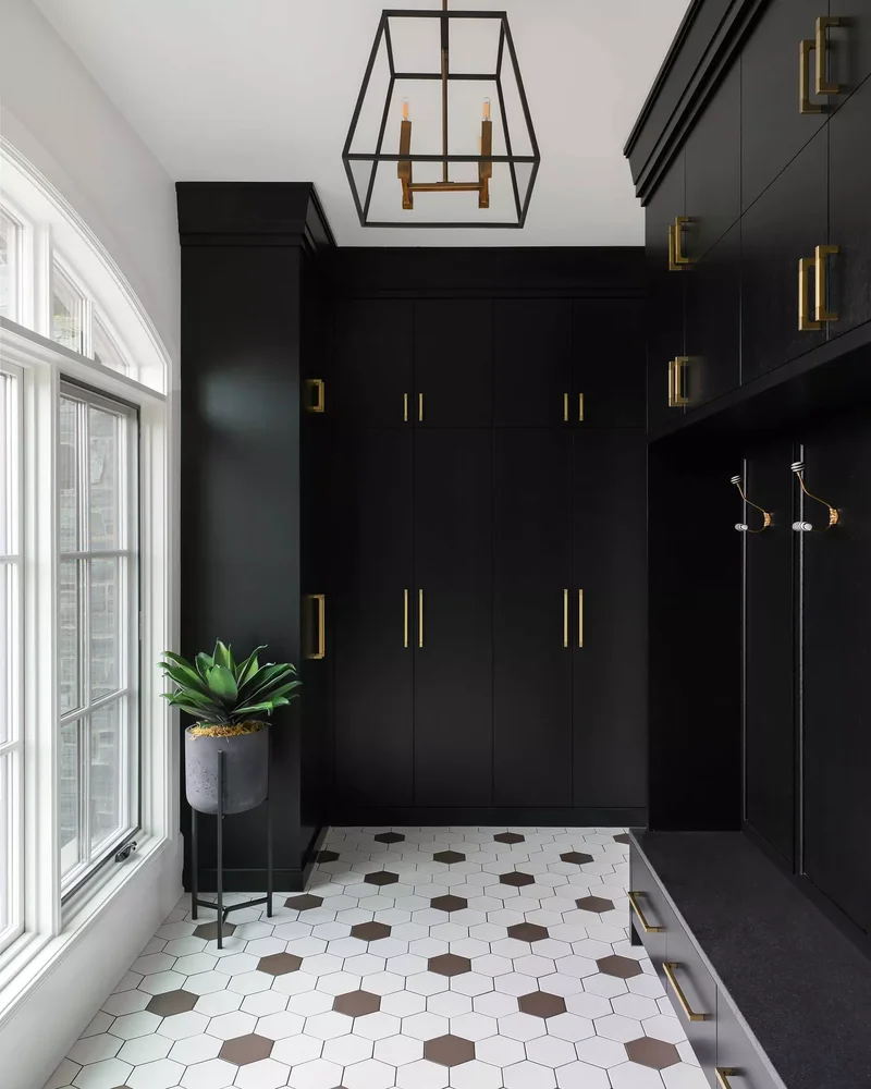 Keep a Consistent Color Scheme