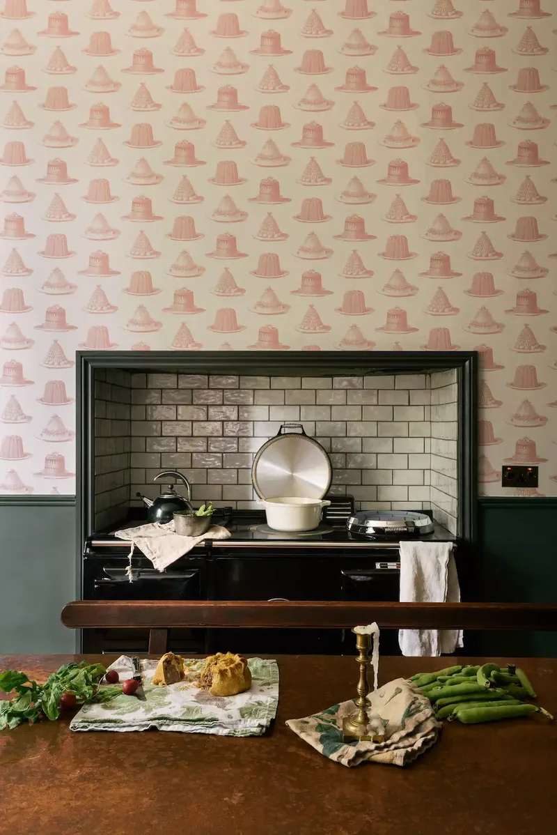 15 Retro Kitchen Design Ideas That Still Shine in 2025 4 Kitchen Wallpaper