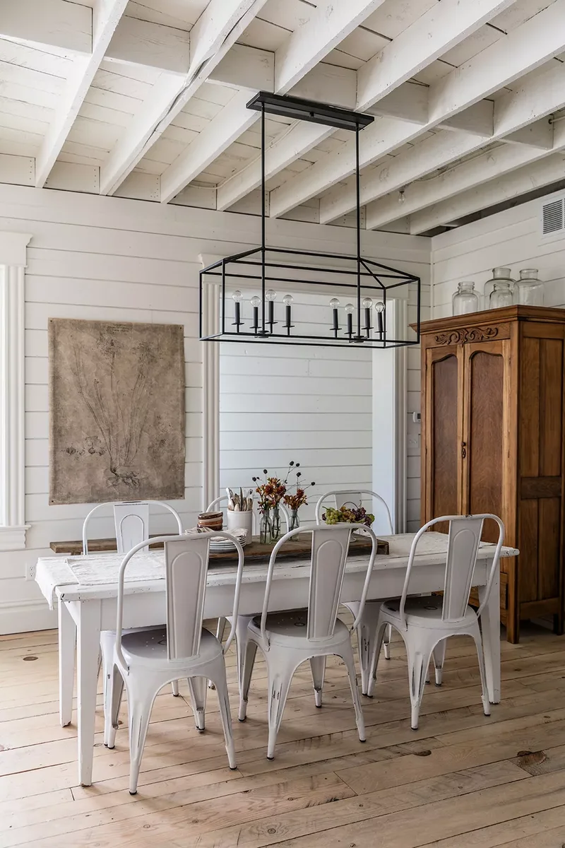 10 Beautiful Dining Room Lighting Ideas to Transform Your Space 8 Lantern-Style Light Fixture