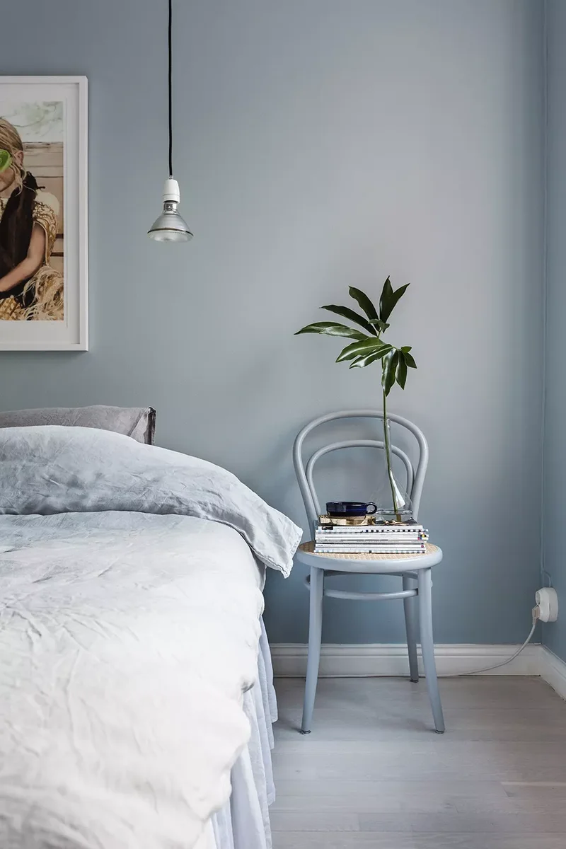39 Scandinavian Bedroom Designs That Are Effortlessly Chic 39 Layer Cool Blues