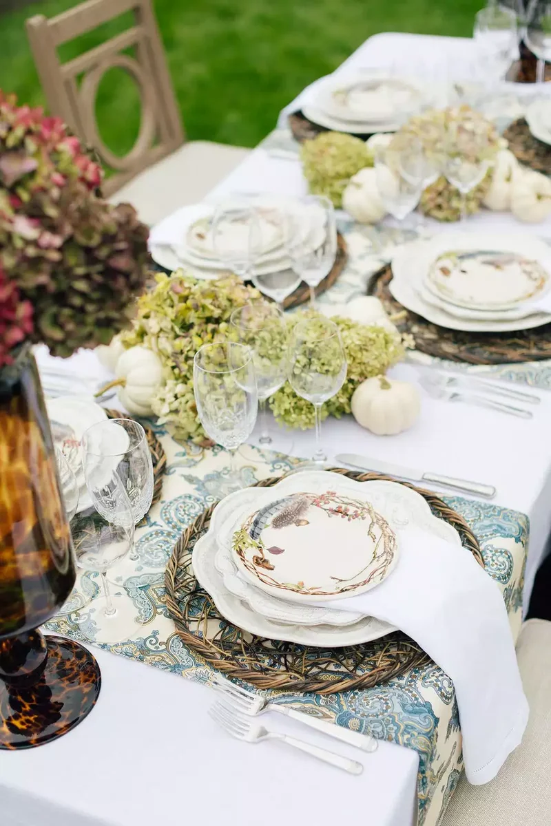 62 Stunning Thanksgiving Table Settings That Will Wow Guests 35 Layered Thanksgiving Table
