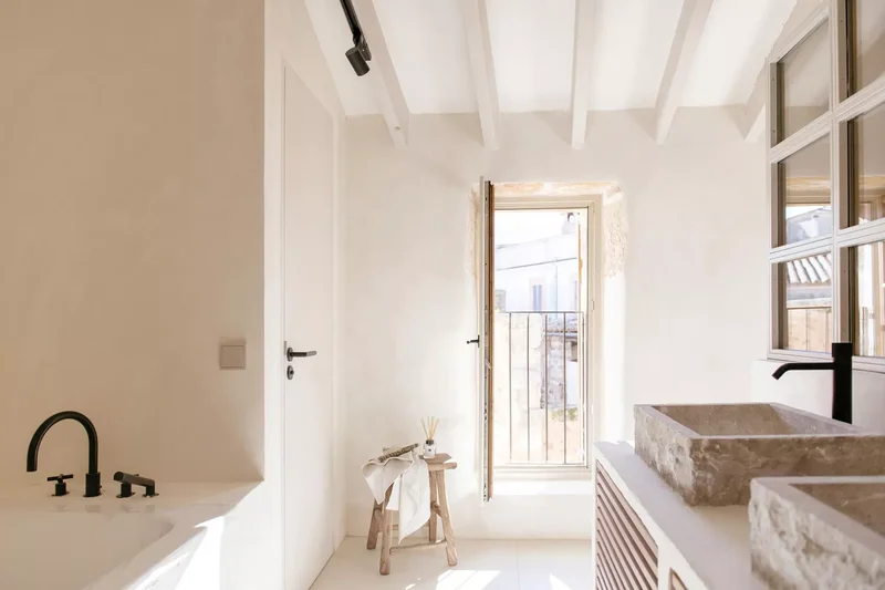 41 Bathroom Paint Color Ideas to Transform Your Space 22 Light Beige