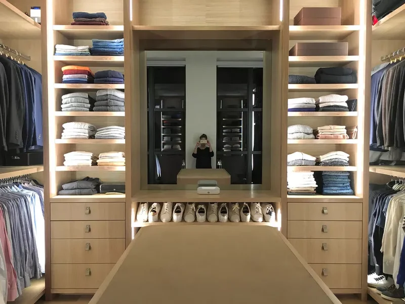 24 Glamorous Dressing Room Ideas to Transform Your Space 14 Lighted Display Shelving