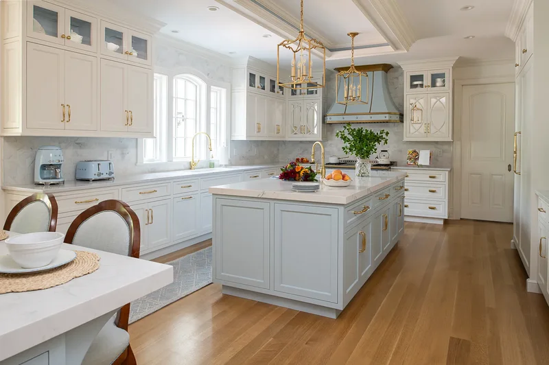 16 Coastal Kitchen Designs That Channel Nancy Meyers Vibes 8 Lighter Blues