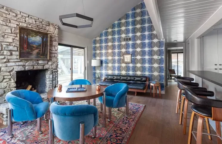 Look for a Midcentury-Inspired Silhouette