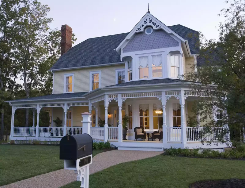 27 Mailbox Post Ideas That'll Boost Your Curb Appeal 5 Mailbox Post With Corbel