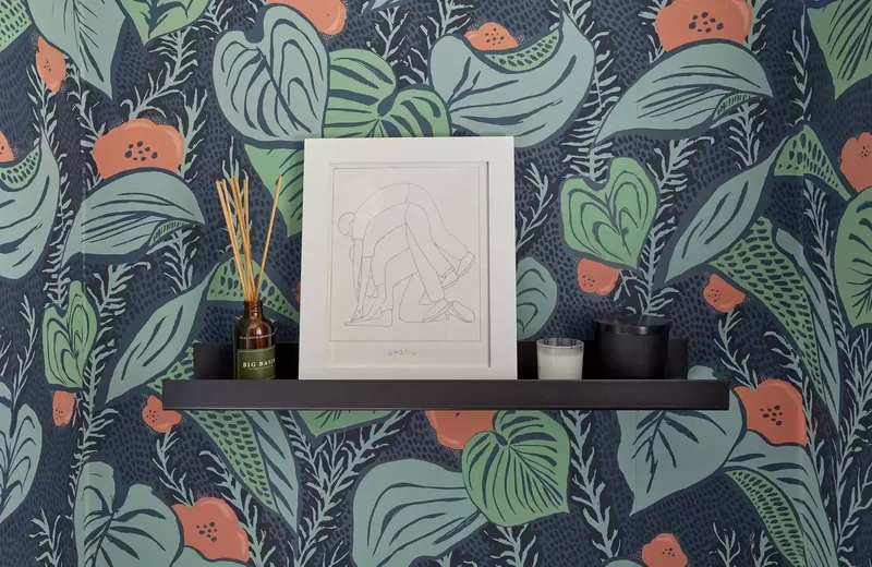 Make Use of a Floating Shelf