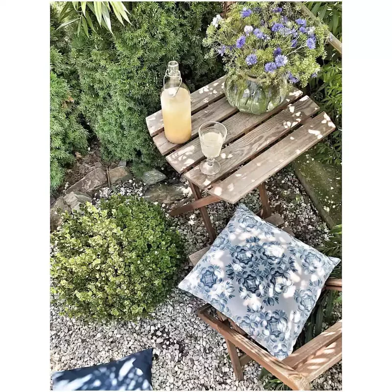 Make a Breakfast Nook