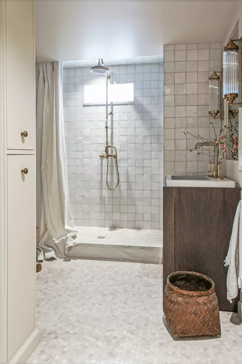24 Basement Bathroom Design Ideas for Any Style & Budget 12 Maximize Any Natural Light