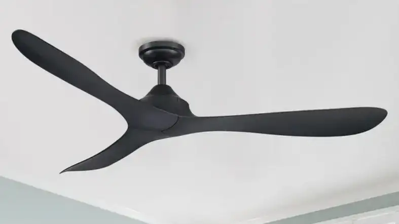 Measuring The Size Of A 3-Blade Ceiling Fan