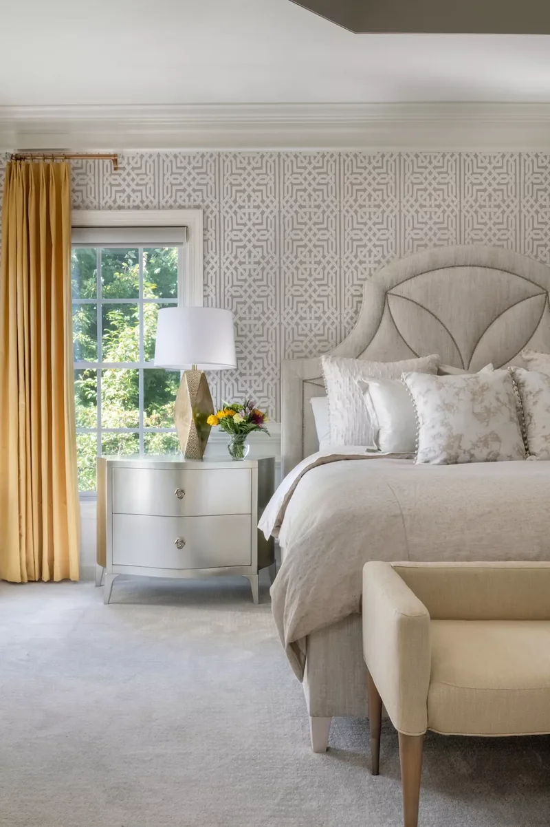 29 Neutral Bedroom Designs You'll Love Cozying Up In This Fall 18 Metallic Bedroom Accents