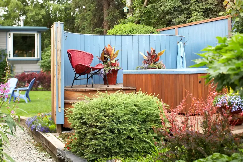 Midcentury Modern Hot Tub Deck