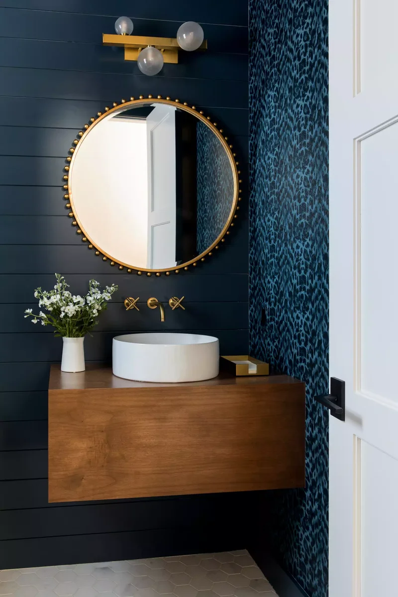 30 Designer-Favorite Bathroom Paint Shades That Never Fail 10 Midnight Blue