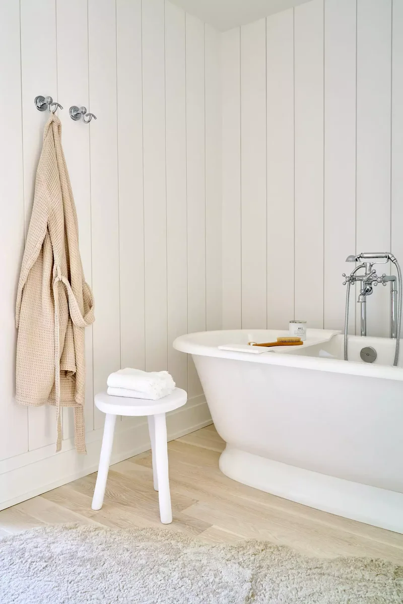 39 Shiplap Bathroom Designs From Farmhouse to Modern Style 24 Minimalist Shiplap Bathroom