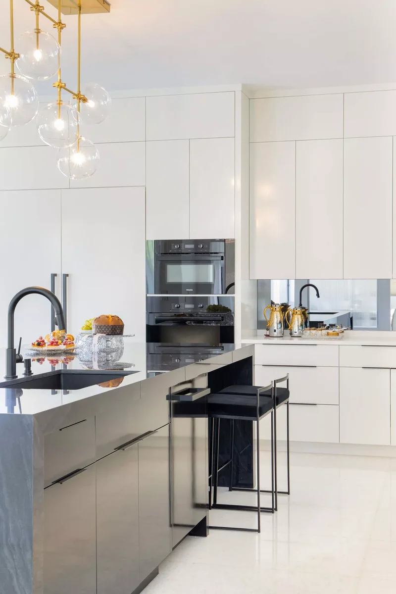 Mirror Finish Backsplash