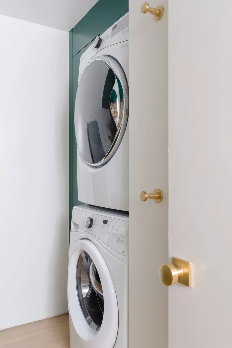 57 Laundry Room Ideas That Make Chores More Enjoyable 31 Mix Light and Dark Finishes