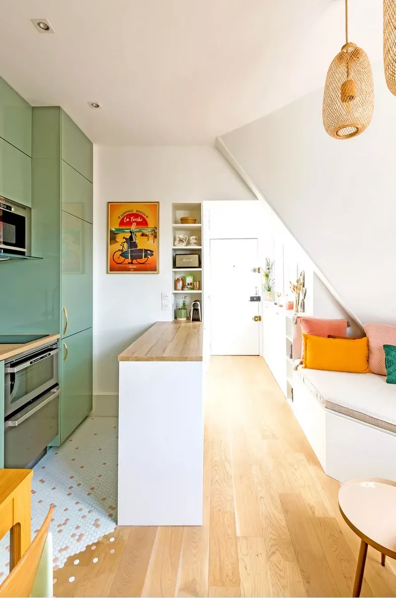 Mix Wood and Tile Flooring