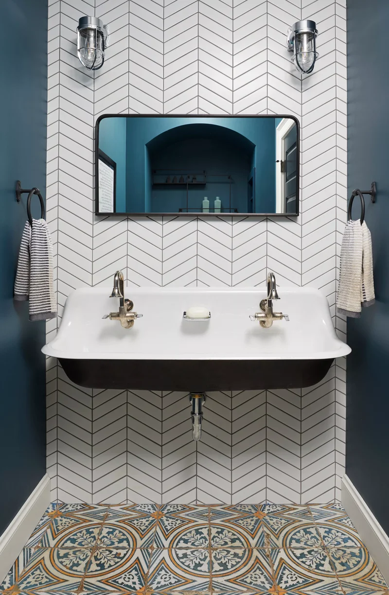 48 Contemporary Bathroom Ideas to Transform Your Space 19 Mix-and-Match Tiles