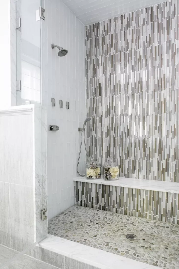 18 Beige Bathroom Designs Every Minimalist Will Adore 9 Mix and Match