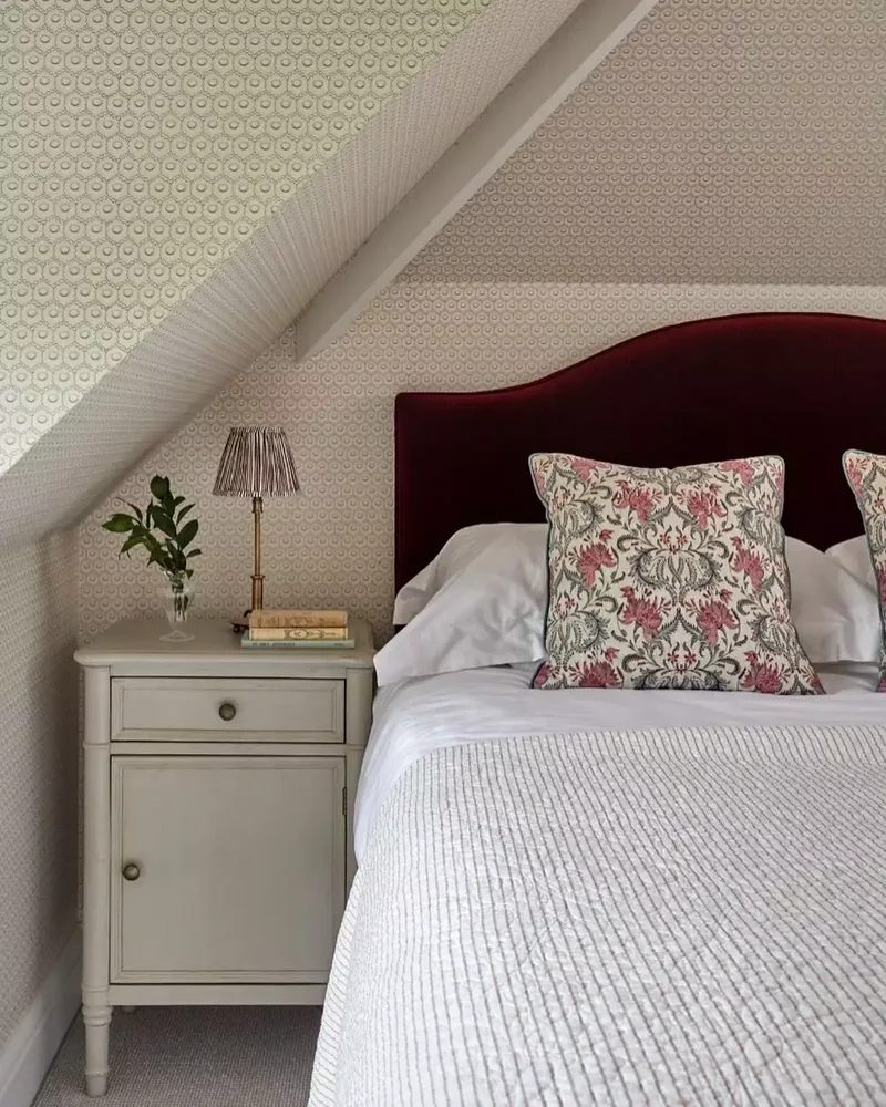 28 Sloped Ceiling Bedroom Ideas That Maximize Your Space 24 Mixed Patterns