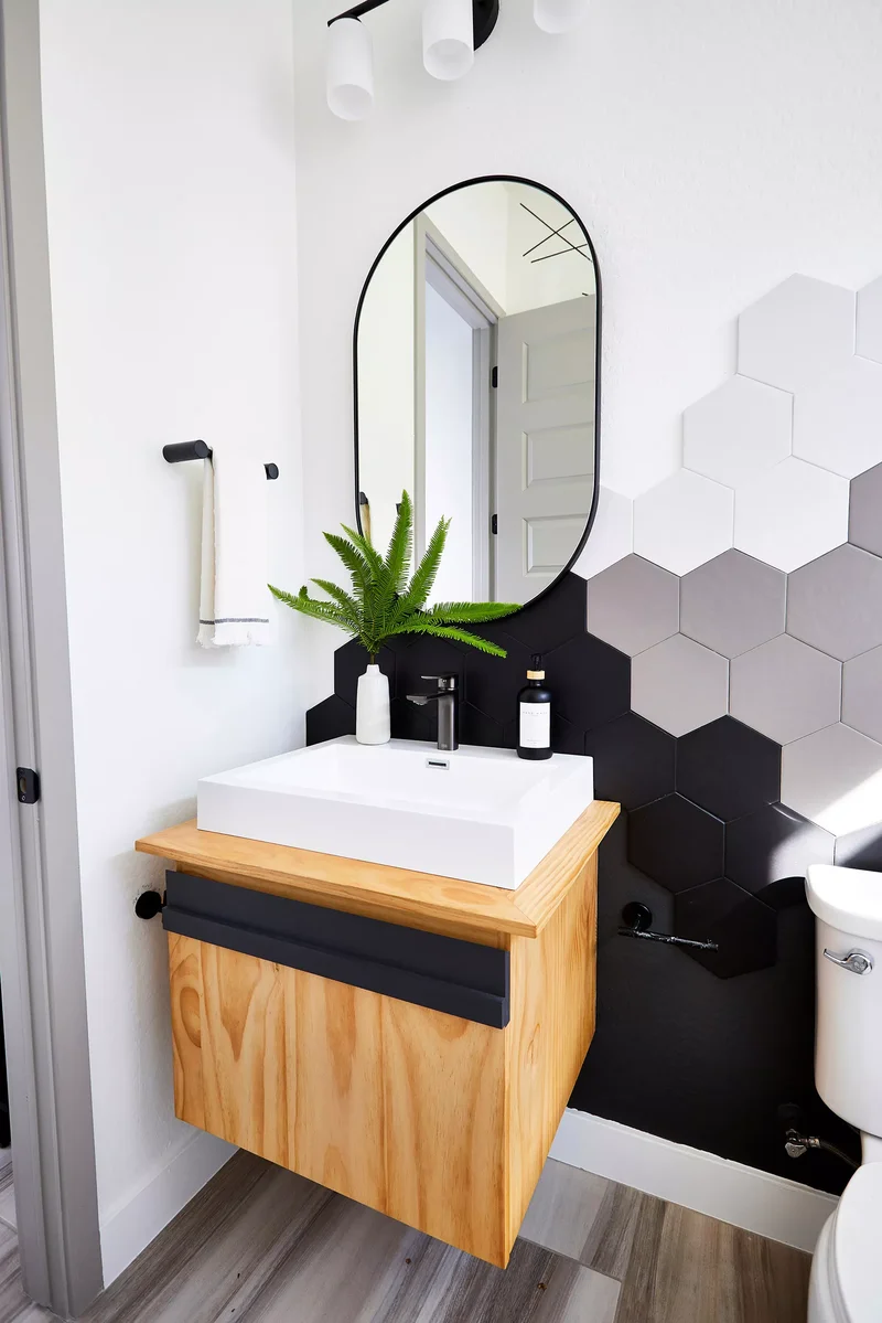 Modern Bathroom Countertop Idea