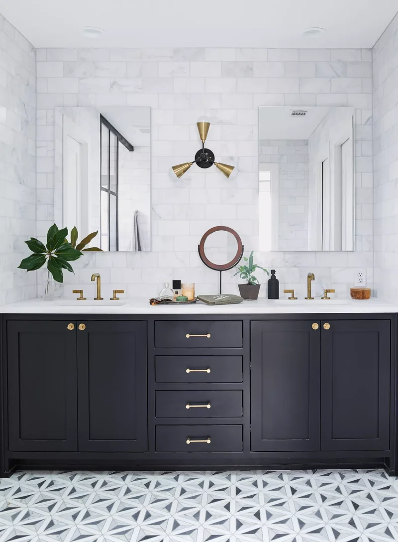 31 Stunning Black and White Bathroom Design Ideas 4 Modern Bathroom with Black Vanity