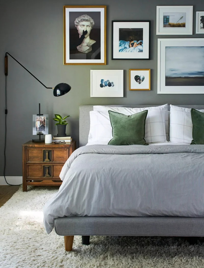14 Modern Bedroom Designs to Transform Your Personal Retreat 3 Modern Rustic Bedroom