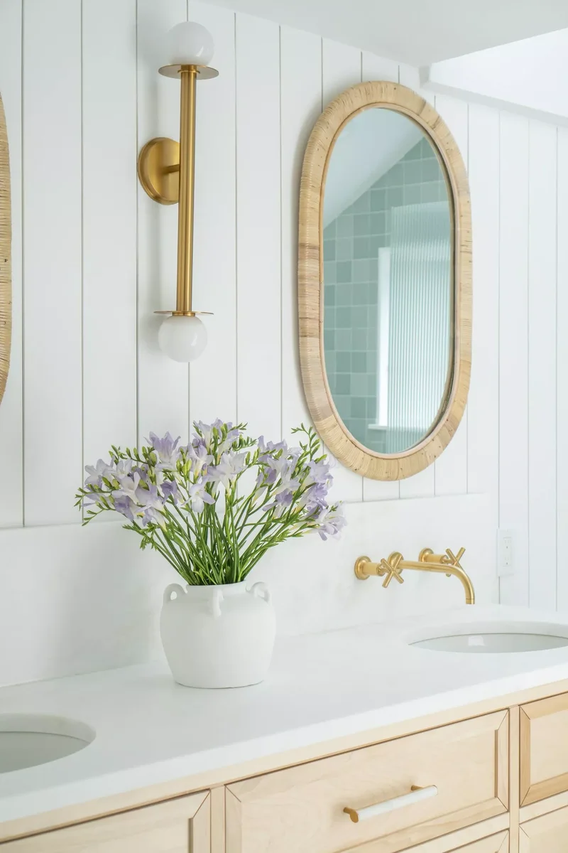 39 Shiplap Bathroom Designs From Farmhouse to Modern Style 30 Modern Shiplap Bathroom