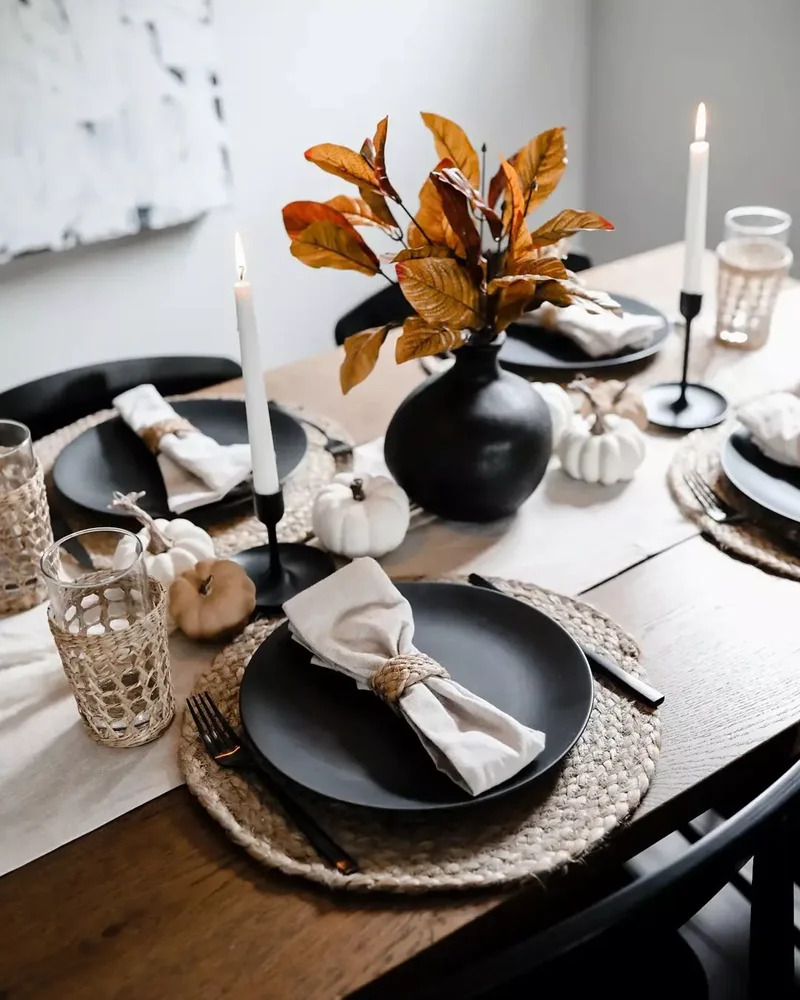 62 Stunning Thanksgiving Table Settings That Will Wow Guests 52 Modern Thanksgiving Table