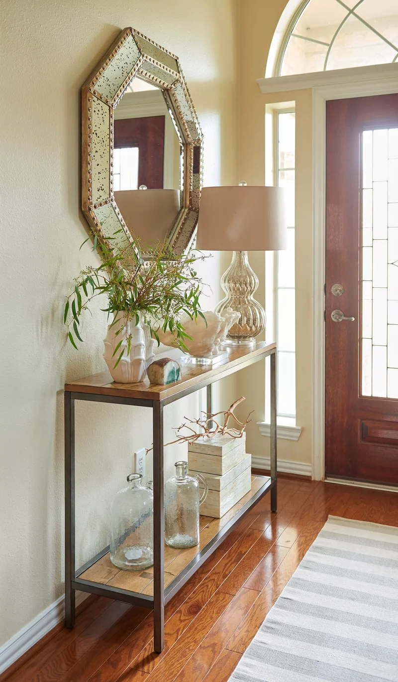 Monochromatic Entryway