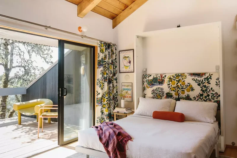 33 Space-Saving Murphy Bed Ideas We Love for Your Home 23 Murphy Bed With Headboard