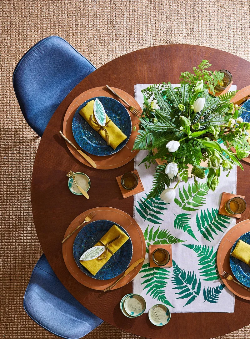 42 Easter Centerpiece Ideas and Table Decor for Spring 23 Natural Table Setting