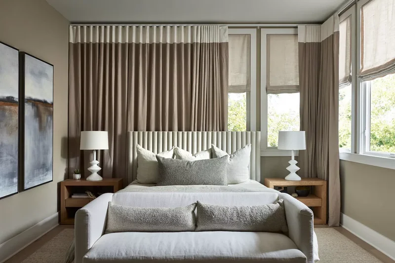 29 Neutral Bedroom Designs You'll Love Cozying Up In This Fall 26 Neutral Bedroom Curtains