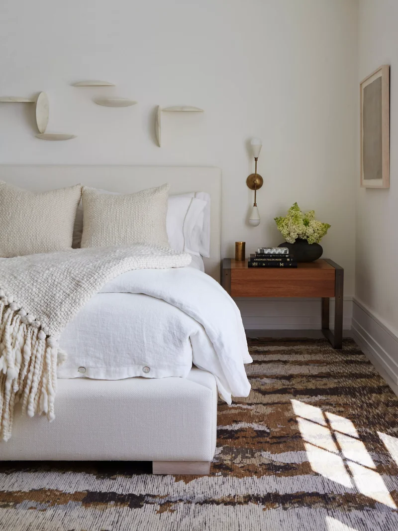 40 Bohemian Bedroom Ideas for Your Dreamy Personal Retreat 19 Neutral Bohemian Bedroom Idea