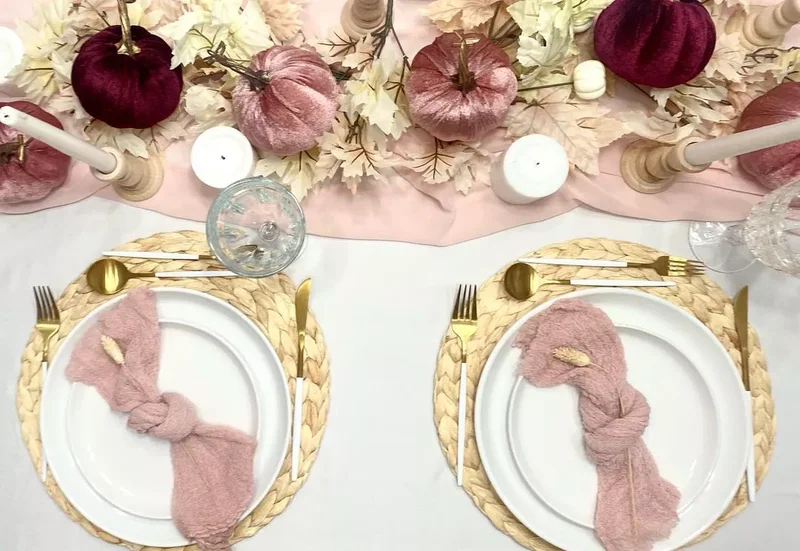 62 Stunning Thanksgiving Table Settings That Will Wow Guests 56 Nontraditional Color Palette