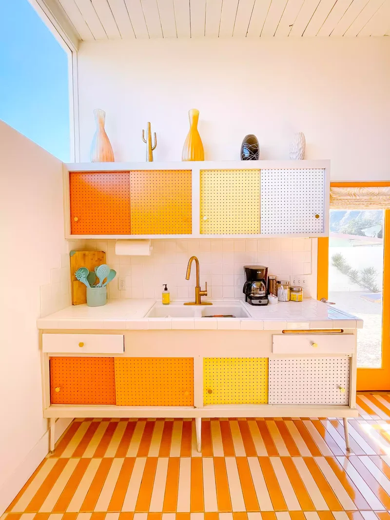 Ombre Kitchen Cabinets