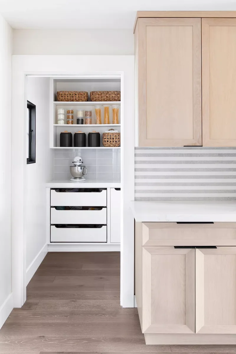 These Smart Pantry Door Designs Could Inspire a Kitchen Makeover 1 Open Pantry With No Door